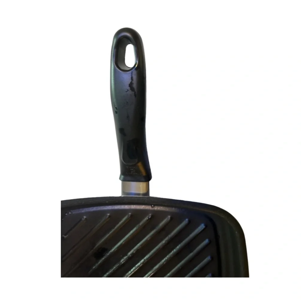 Black Pan (Used - Fair Condition) 🍳